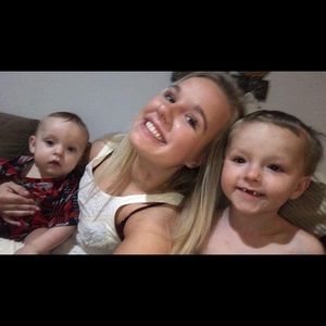 Meet your Posher, Laurie